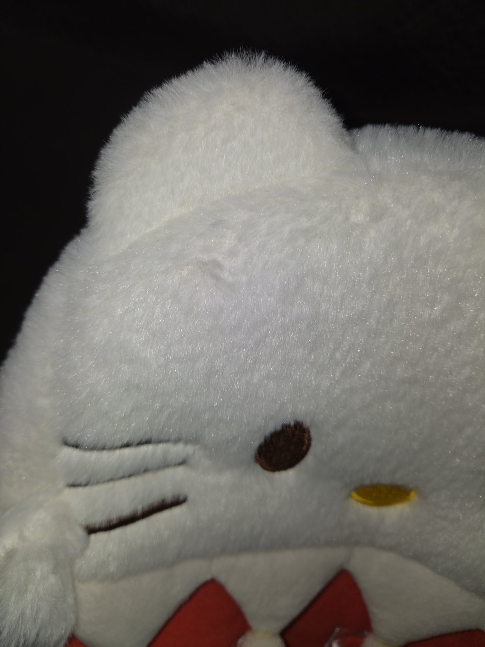 Hello Kitty Kids White & Red‎ Plush Backpack - Picture 13 of 15